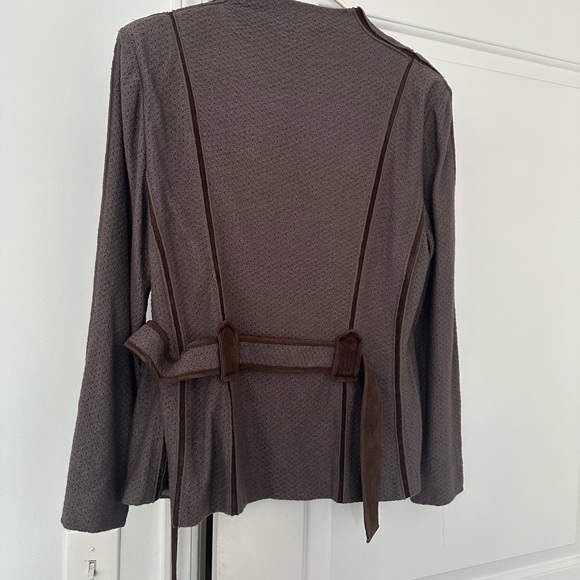 St John Couture size 12  in good preloved condition .Has plenty of life . - Picture 4 of 4